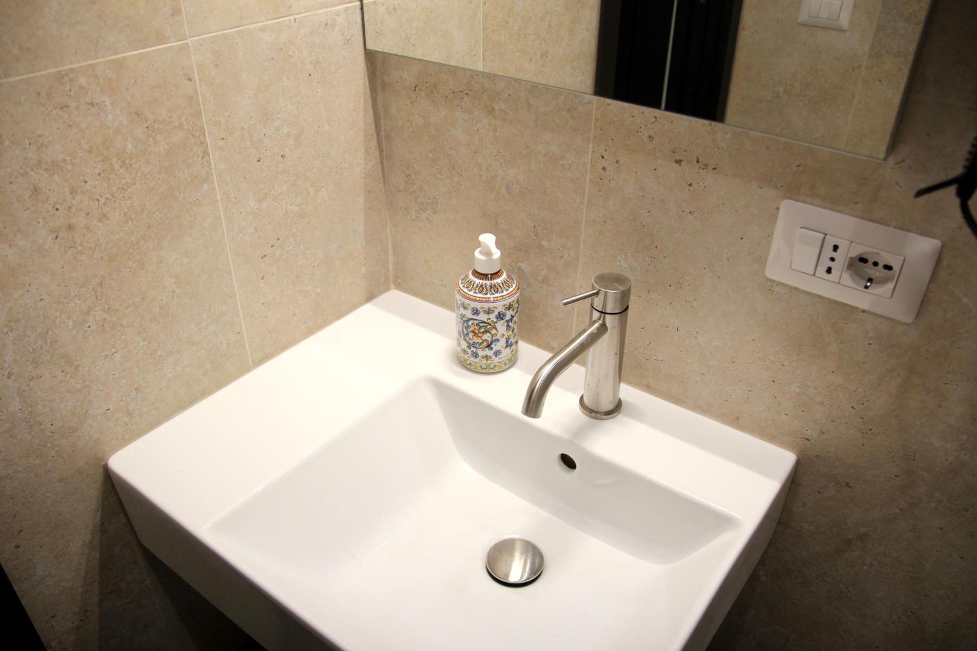 רומא Joyful 148 Luxury Guest House Powered By Joyful Termini Boutique Guest House מראה חיצוני תמונה