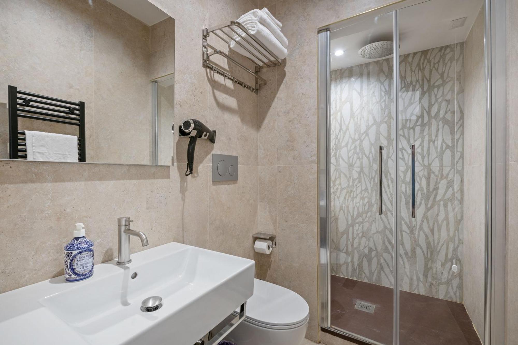 רומא Joyful 148 Luxury Guest House Powered By Joyful Termini Boutique Guest House מראה חיצוני תמונה